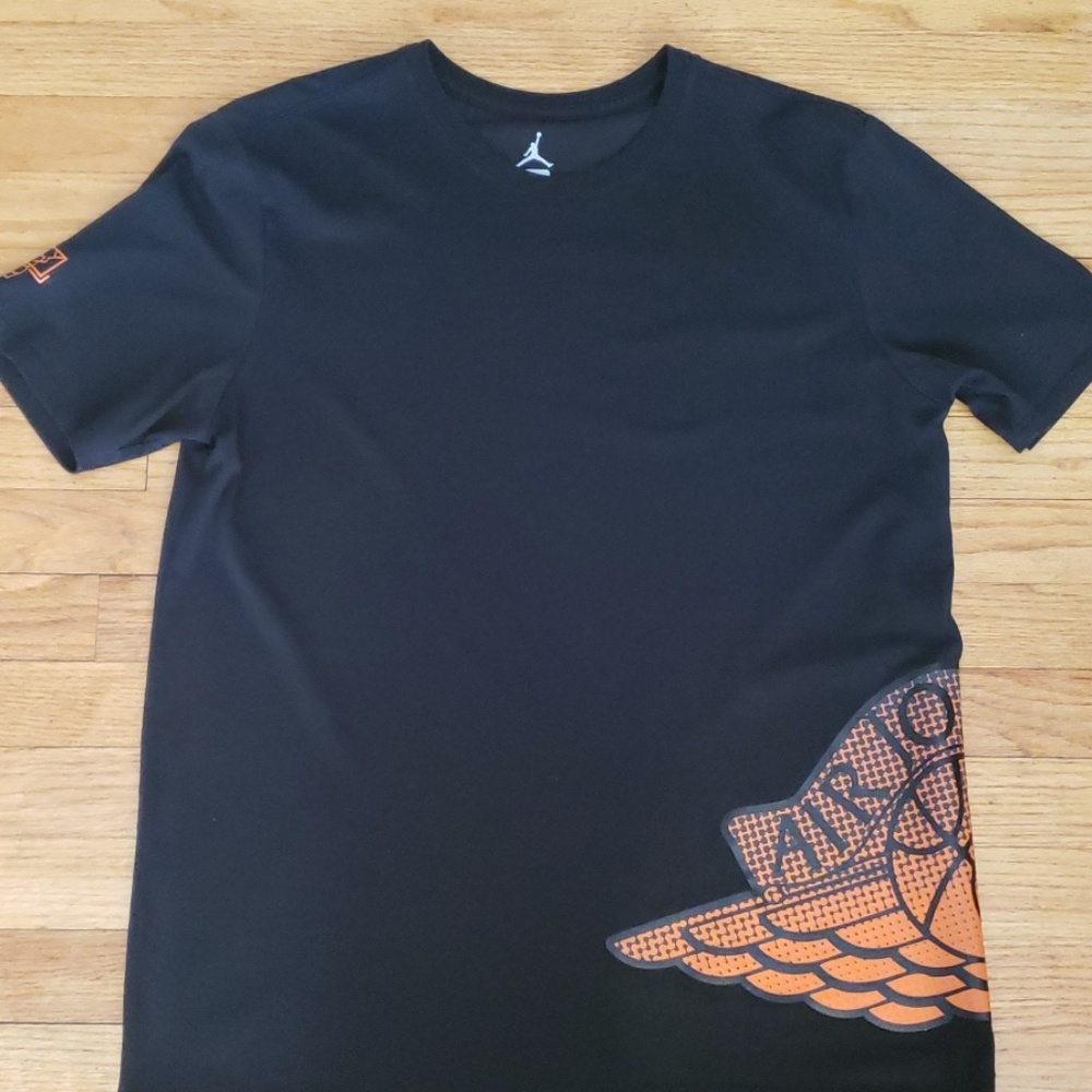 Nike shatter backboard T-shirt